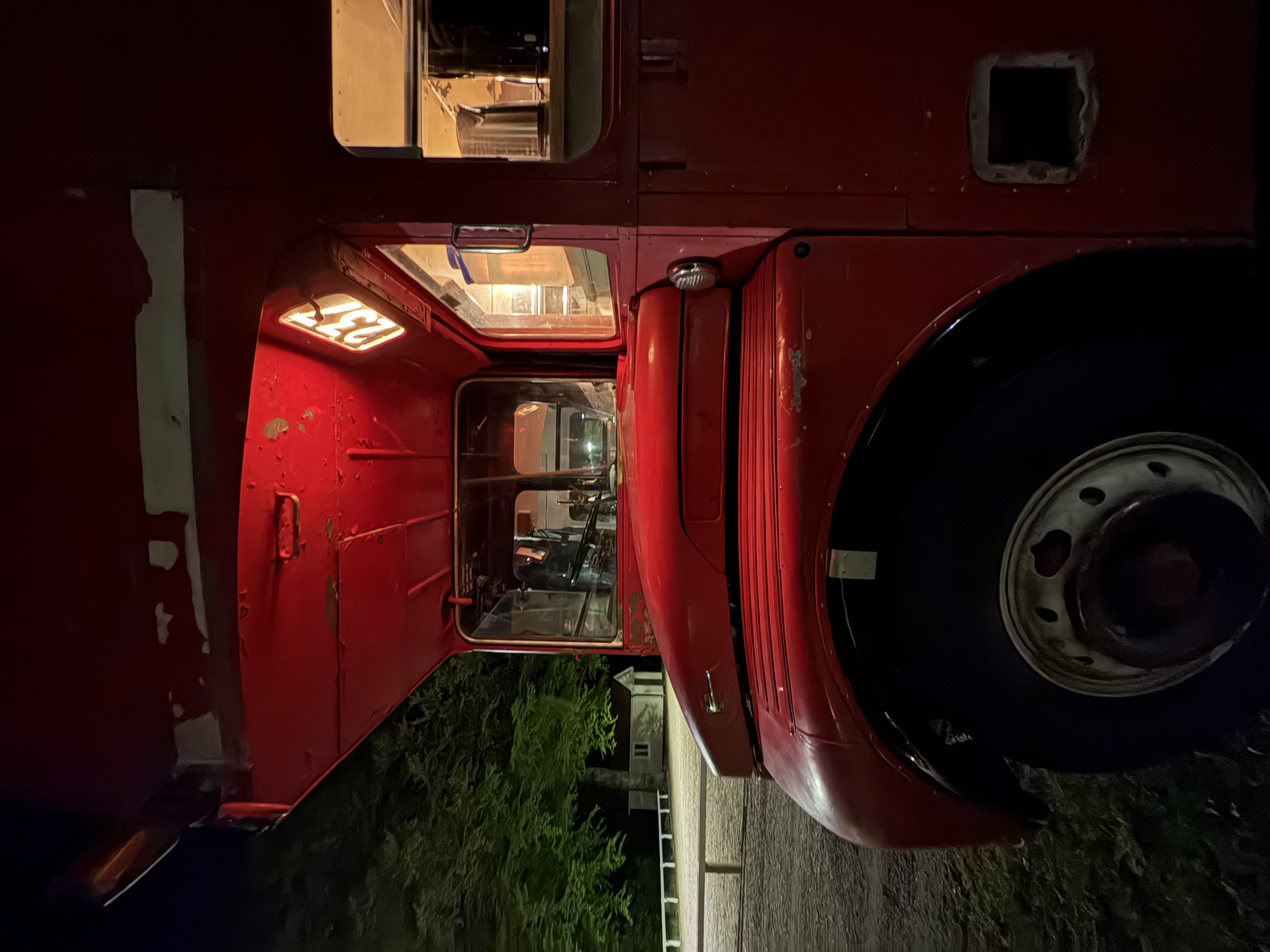 Buss 6
